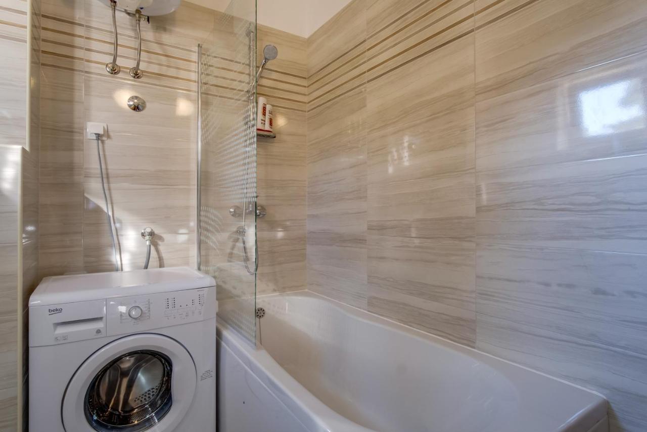 Oaza Apartment มาลีโลชินจ์ ภายนอก รูปภาพ