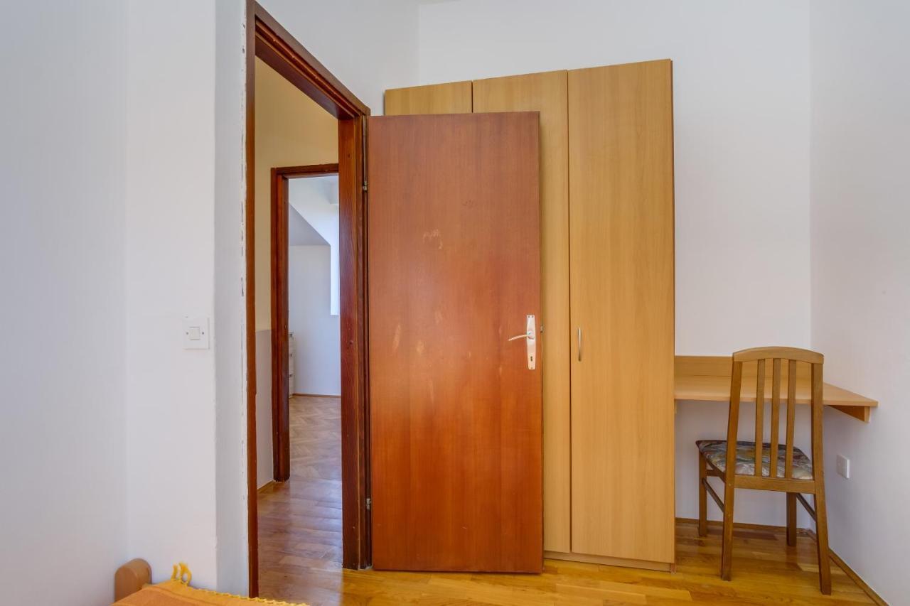Oaza Apartment มาลีโลชินจ์ ภายนอก รูปภาพ